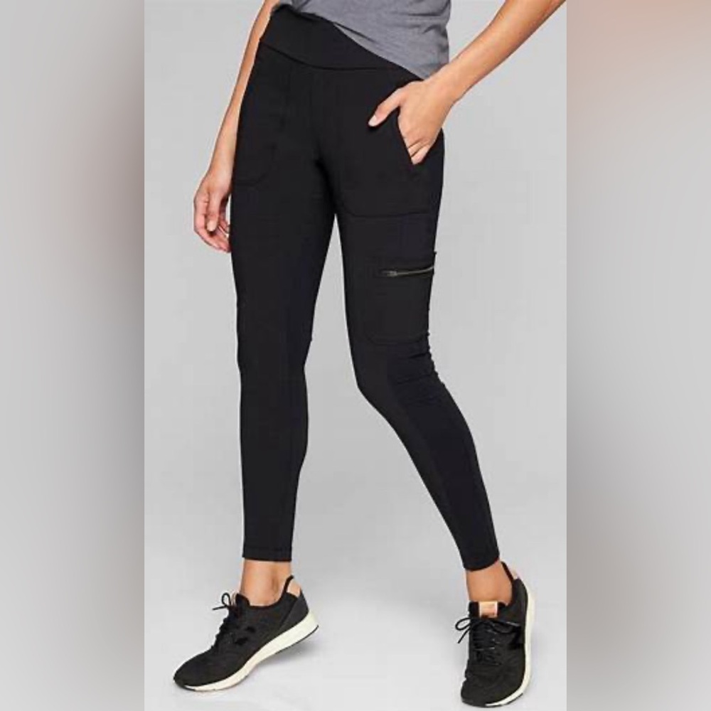Athleta Headlands Hybird Mid Rise Tight, size 4, Black